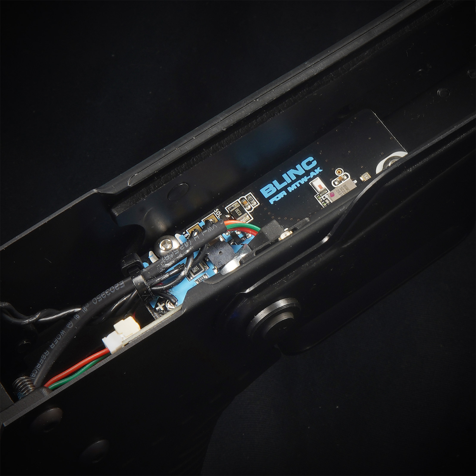 MTW-AK-105 Closeup FCU